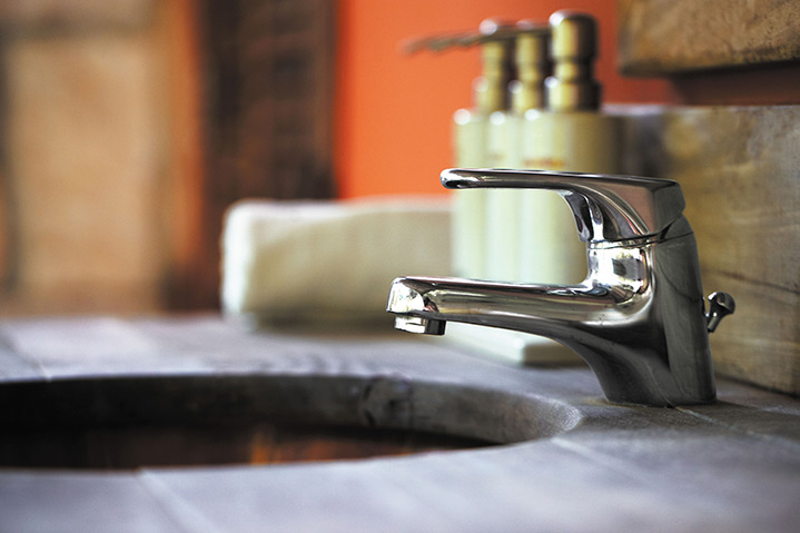 A2B Plumbers are able to fix any leaking taps you may have in Islington. 